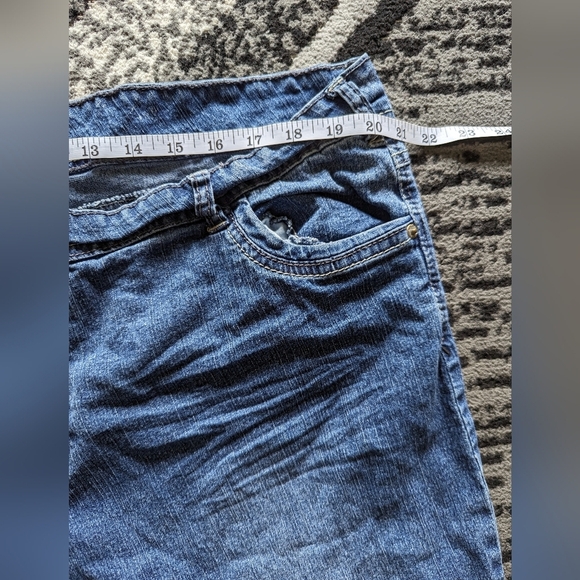 Angels Jean Capris with rolled  up calf area plus Size 24 - Picture 7 of 9